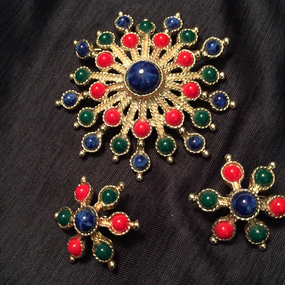 Vintage 1970’s ‘Carnival’ pin and clip on earring